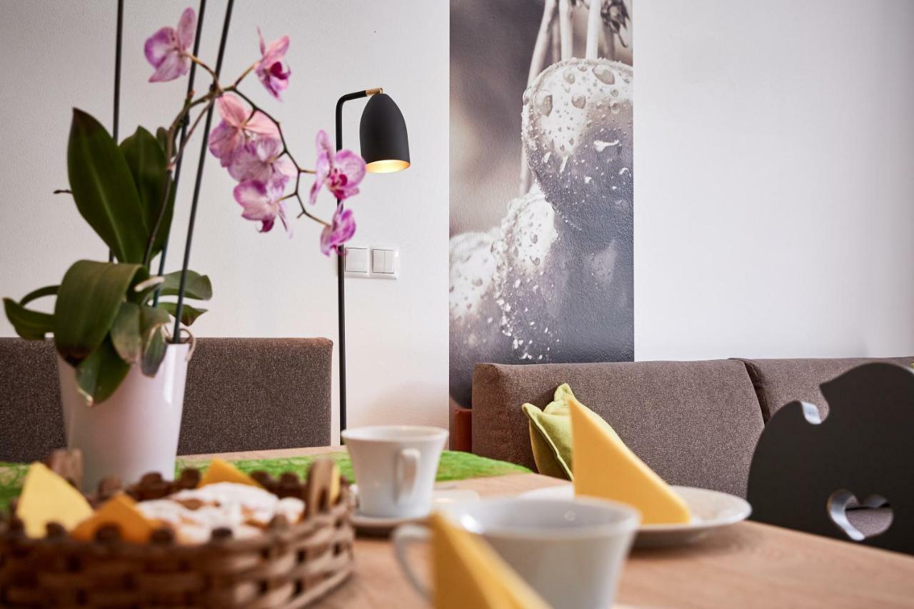 Residence Laitacherhof - Modern Apartments With Outside Pool And Sauna К'юза Екстер'єр фото