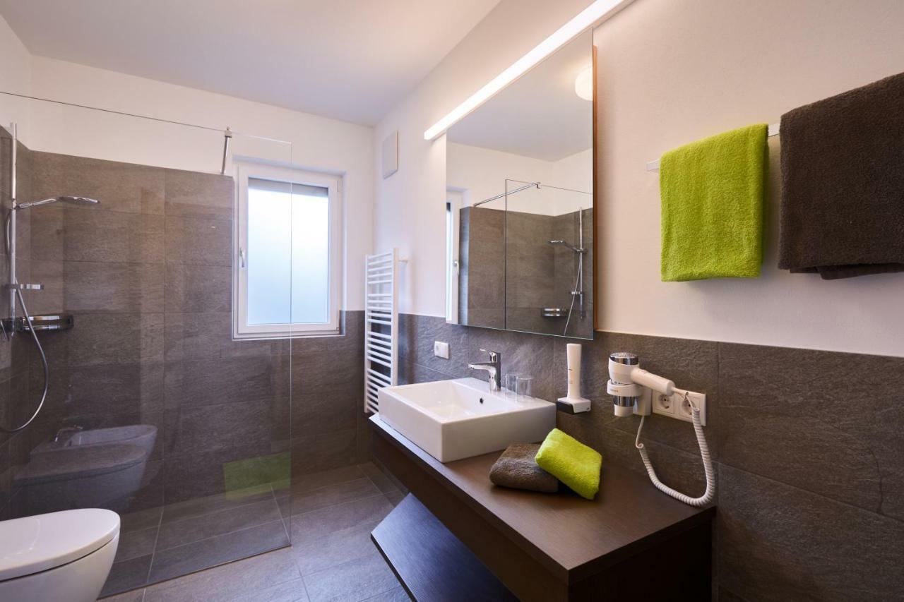 Residence Laitacherhof - Modern Apartments With Outside Pool And Sauna К'юза Екстер'єр фото